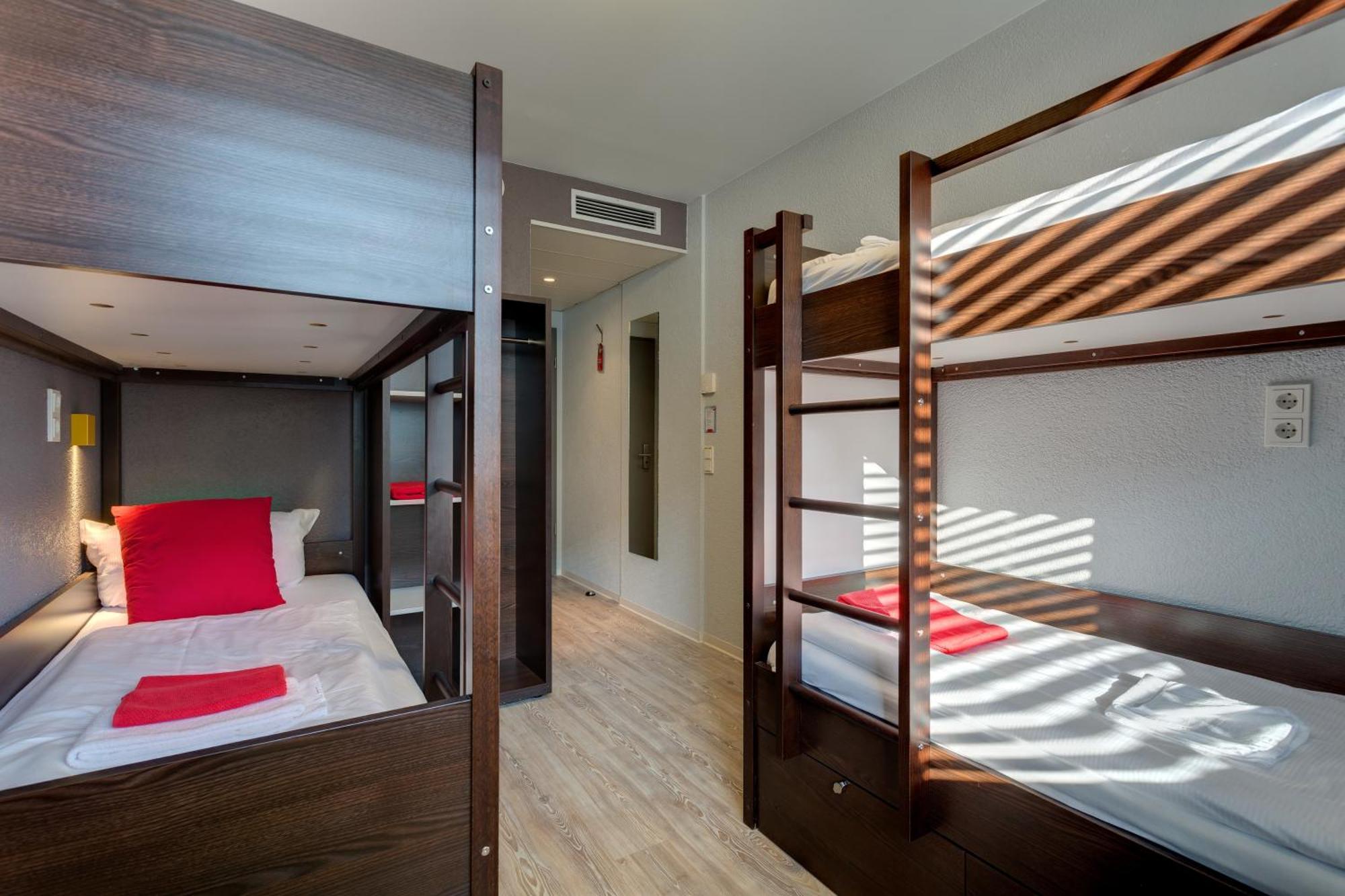 Quad Room
