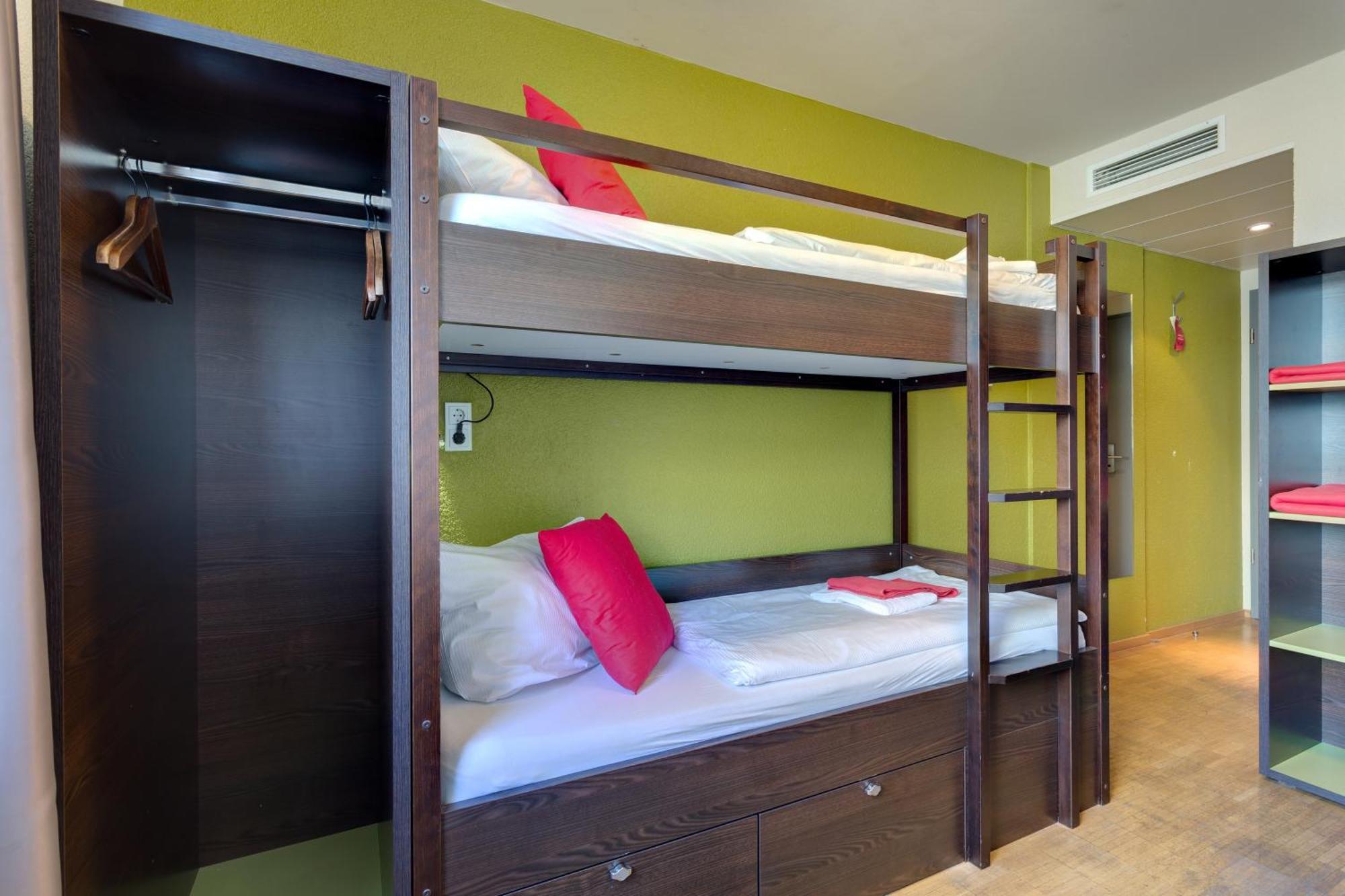 Quad Room