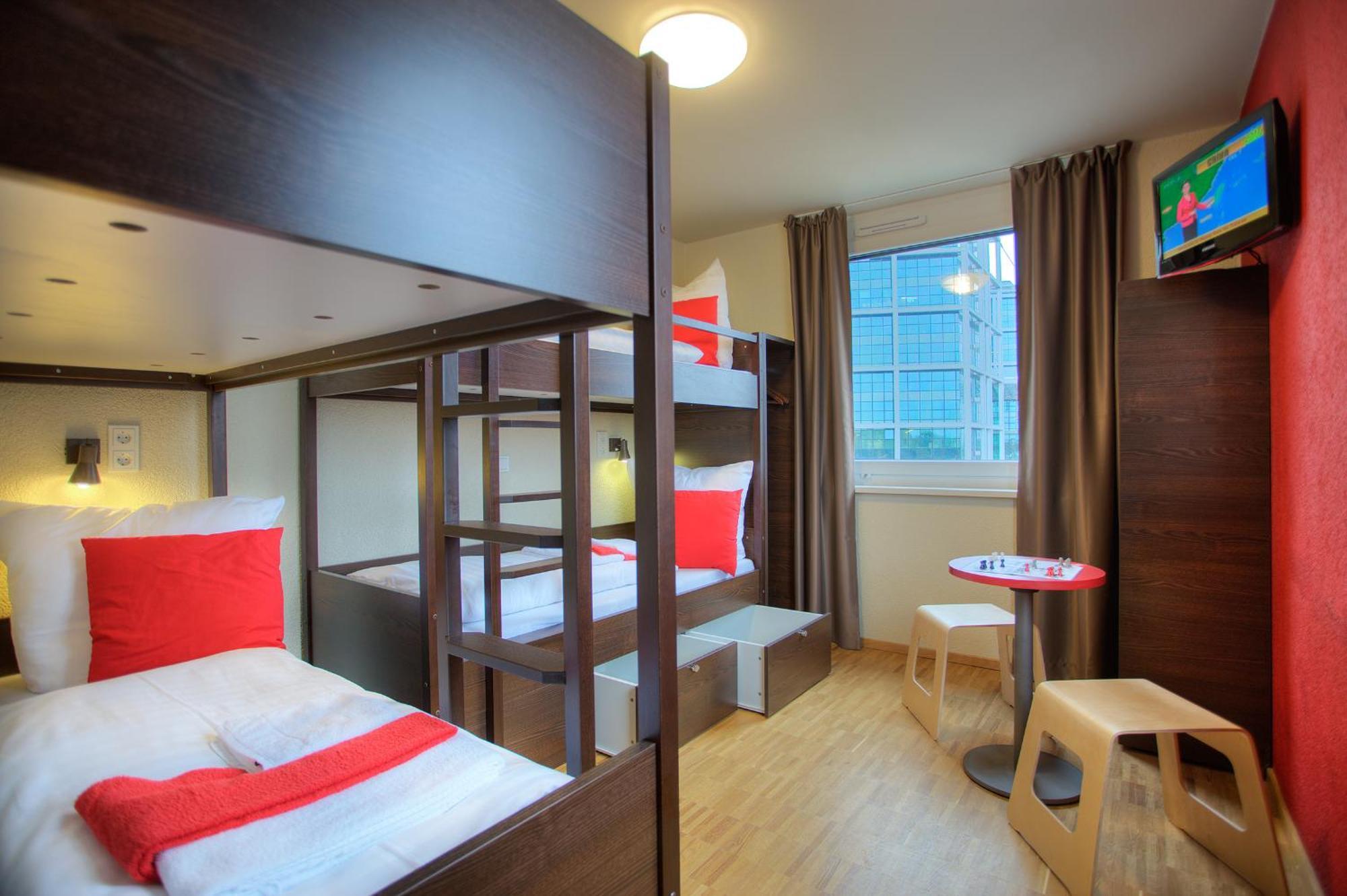 Bed 4-Bed Mixed Dormitory Room